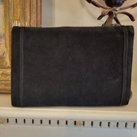 1950s Lord And Taylor black suede clutch bag - Picture 3 of 11
